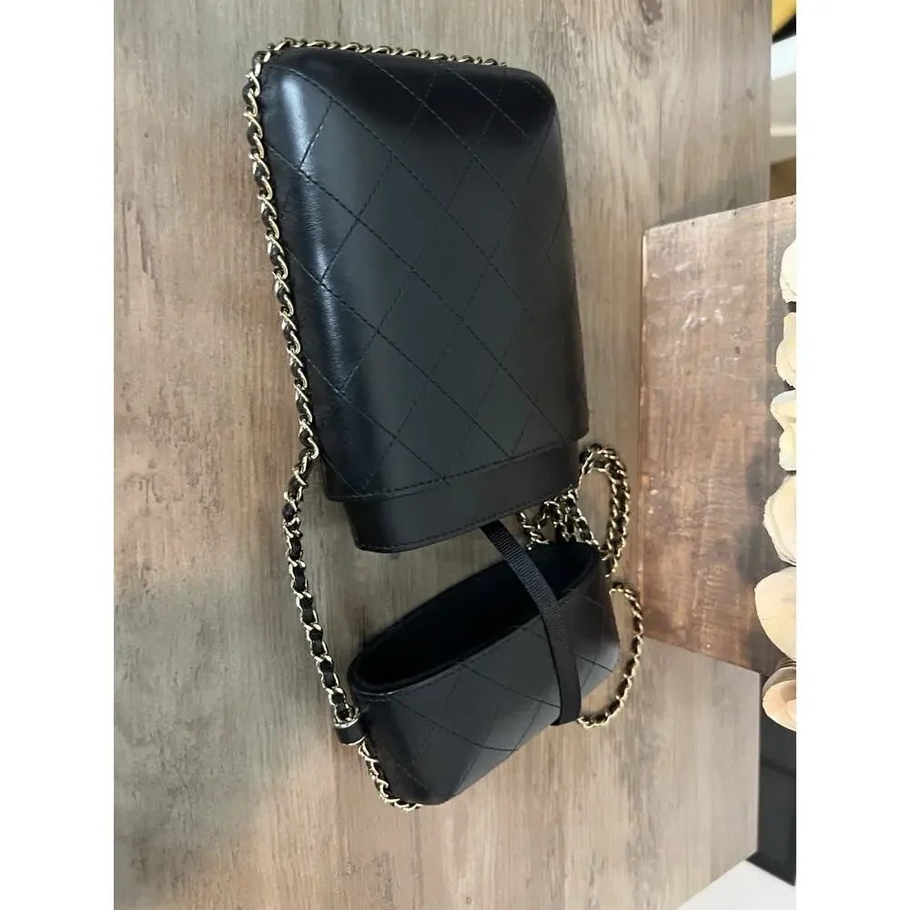 Chanel Around PhoneHolder Box Crossbody black quilted lambskin goldtone hardware